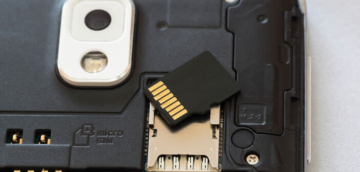 Comment Insérer / Retirer une carte mémoire microSD dans mon Samsung Galaxy  Note 8 ?