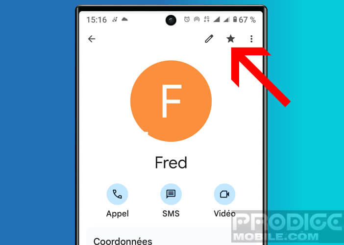 Cliquer sur l’étoile pour mettre des contacts en favoris